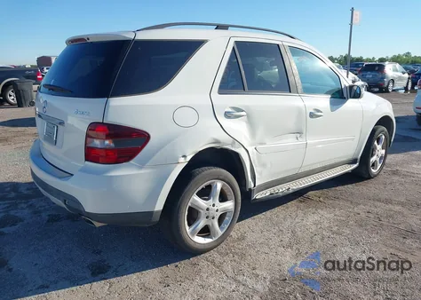 2008 Mercedes-Benz Ml 350 4Matic z USA, uszkodzony, nr VIN 4JGBB86E48A325840